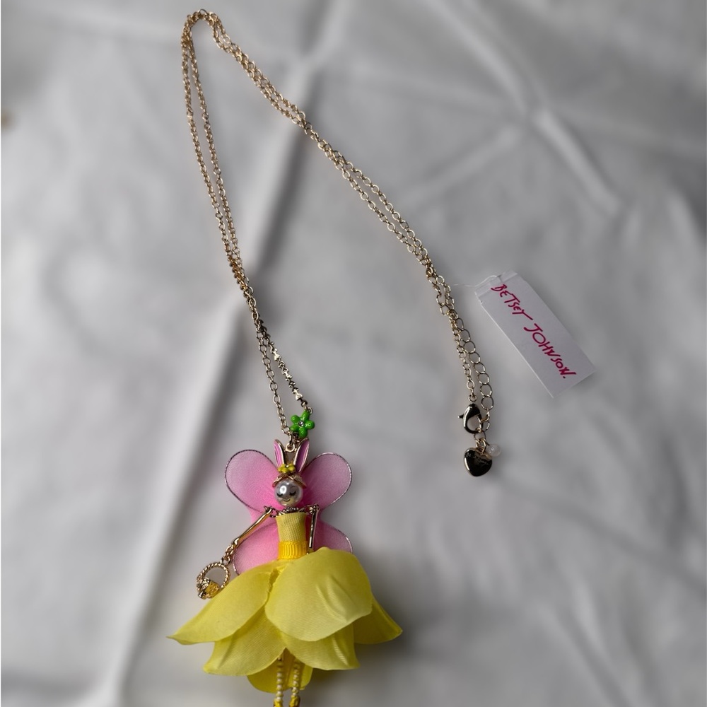 ❤️ Betsey Johnson Pink and Yellow Easter Bunny Flower Necklace